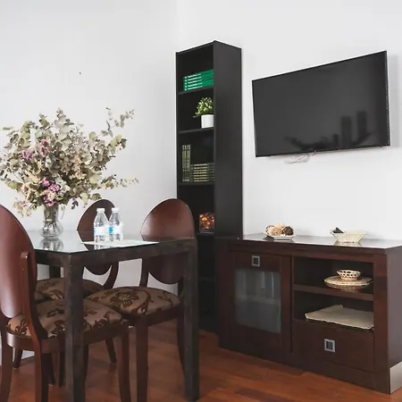 Paseo De La Ribera Apartment *